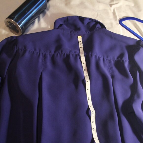 Blouse, buttons in the front. Size 22W. La Blouse brand. Good condition. - Picture 4 of 7